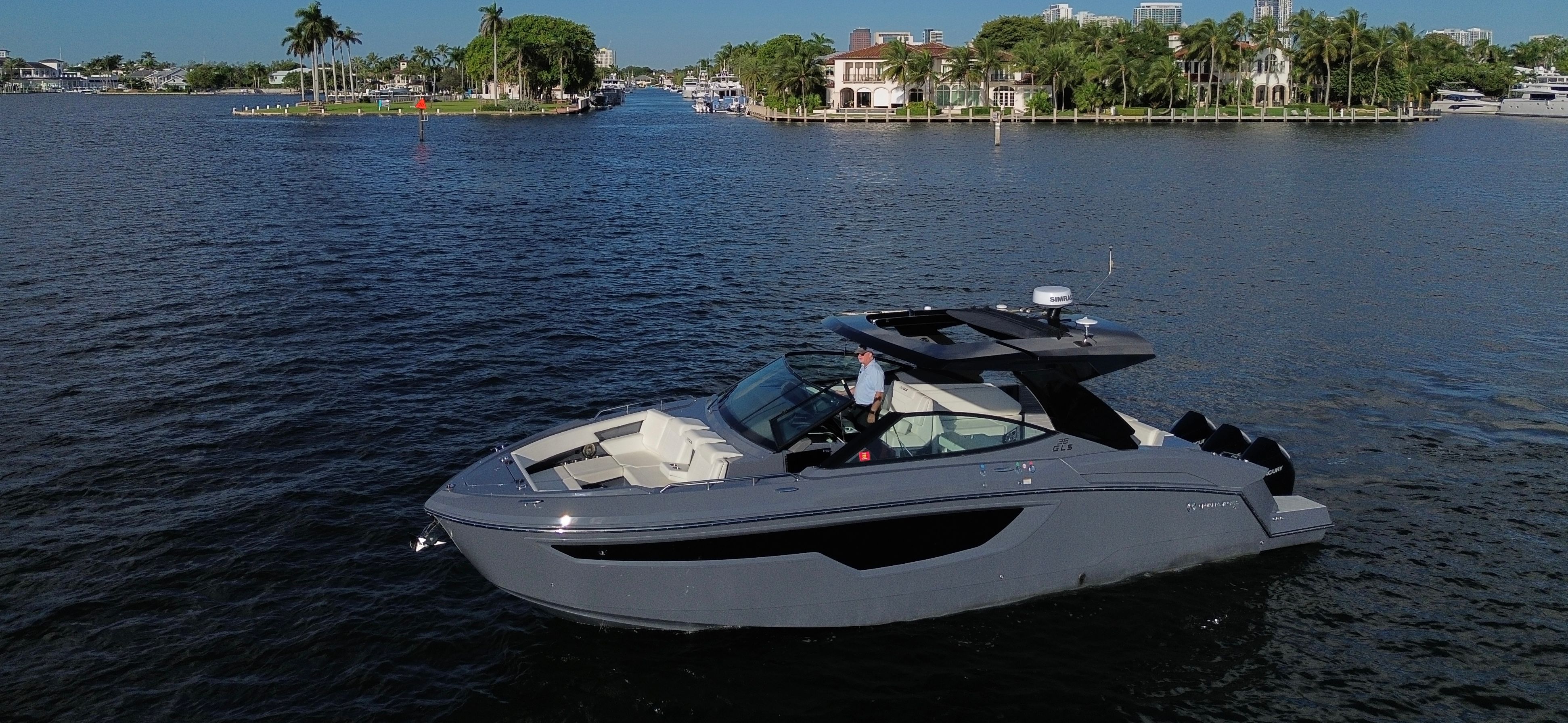 2023 Cruisers Yachts 38 GLS OB Image Thumbnail #1