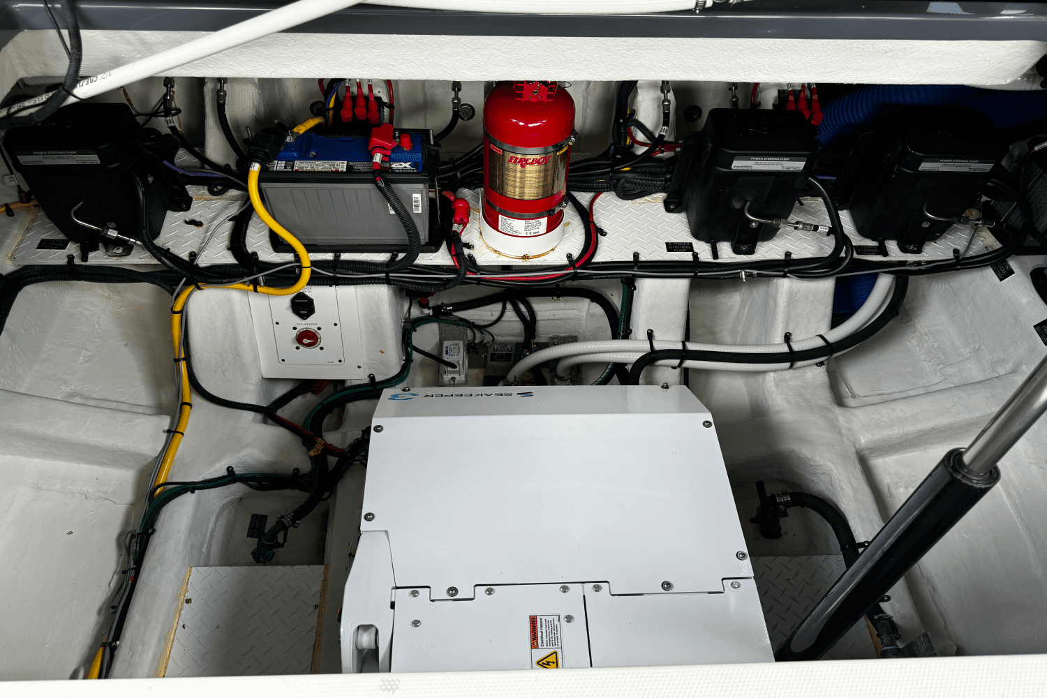 2023 Cruisers Yachts 38 GLS OB Image Thumbnail #54