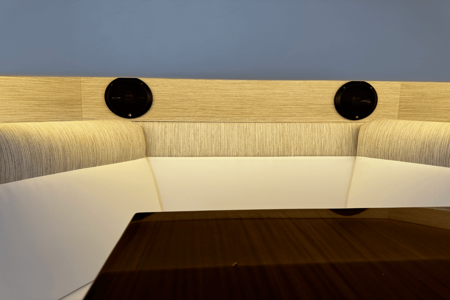 2023 Cruisers Yachts 38 GLS OB Image Thumbnail #40