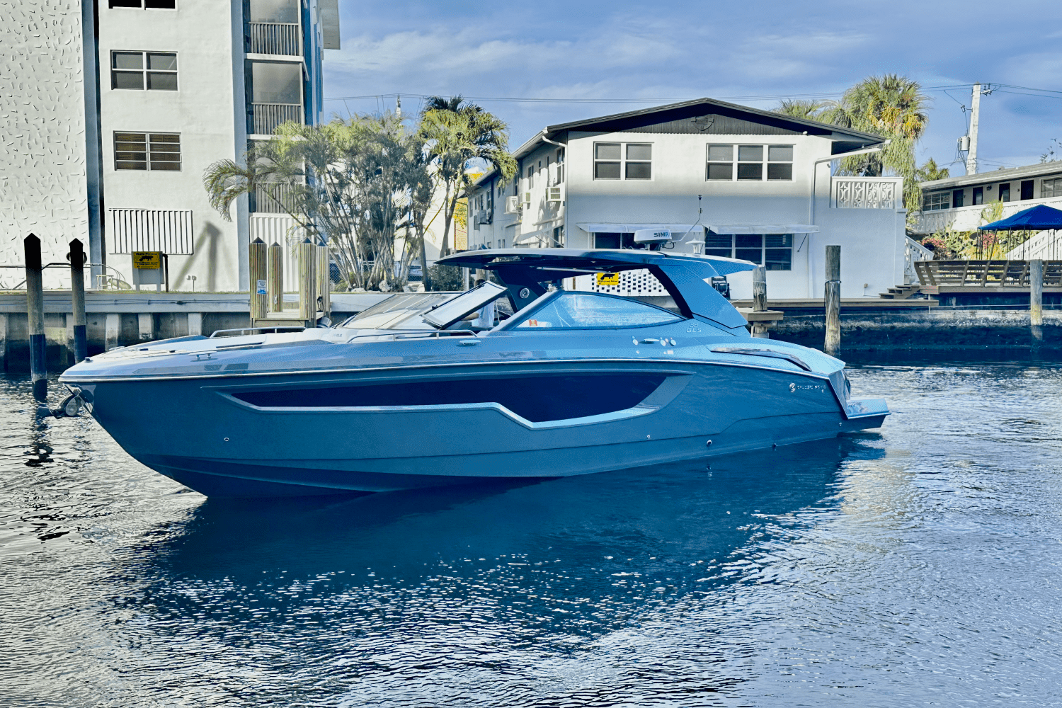 2023 Cruisers Yachts 38 GLS OB Image Thumbnail #6