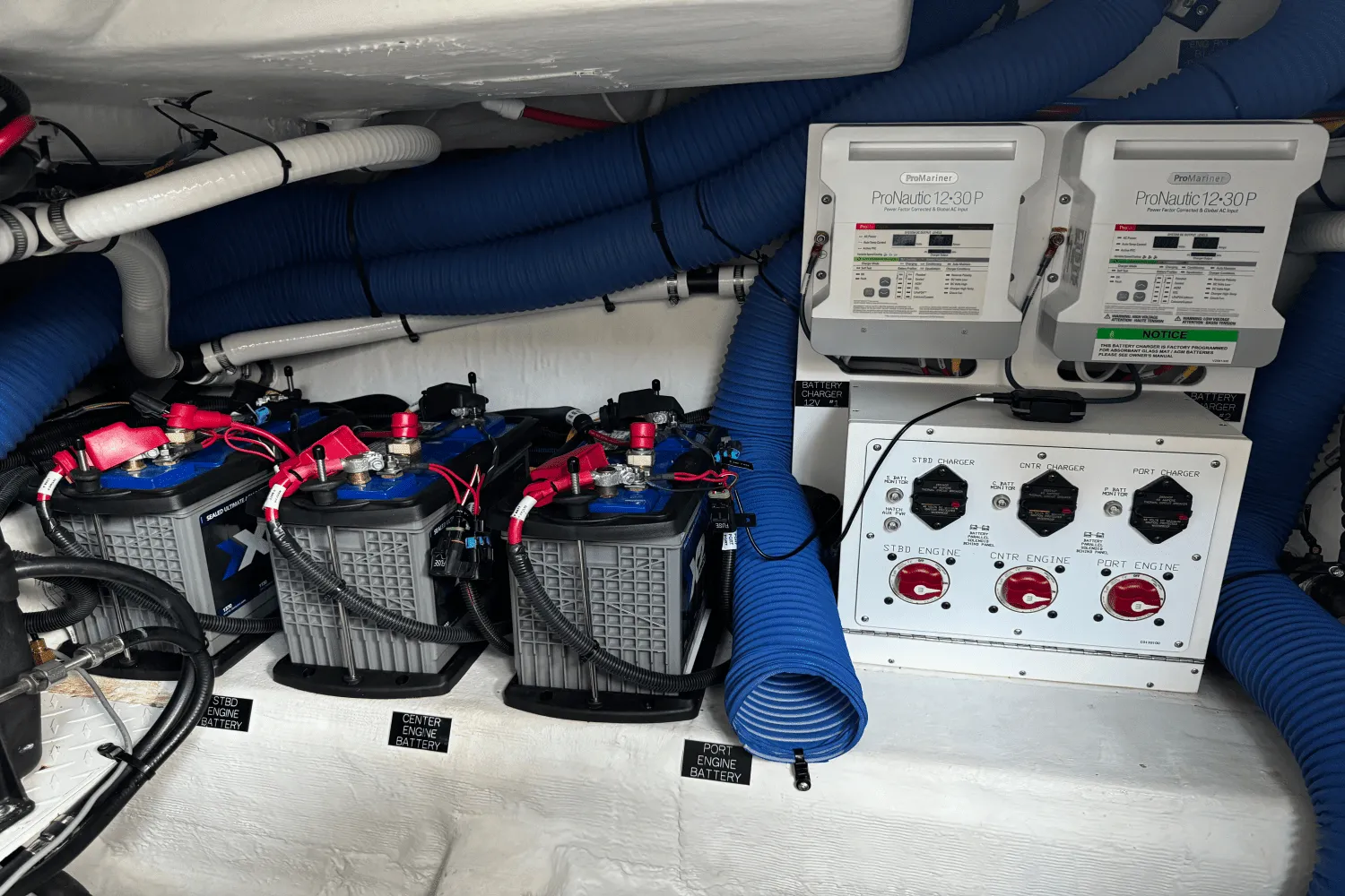 2023 Cruisers Yachts 38 GLS OB Image Thumbnail #48