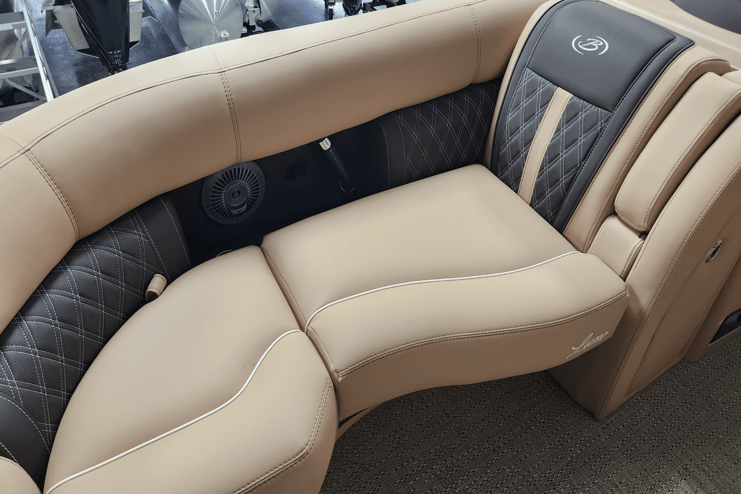 2025 Barletta
                                                             Lusso Image Thumbnail #7