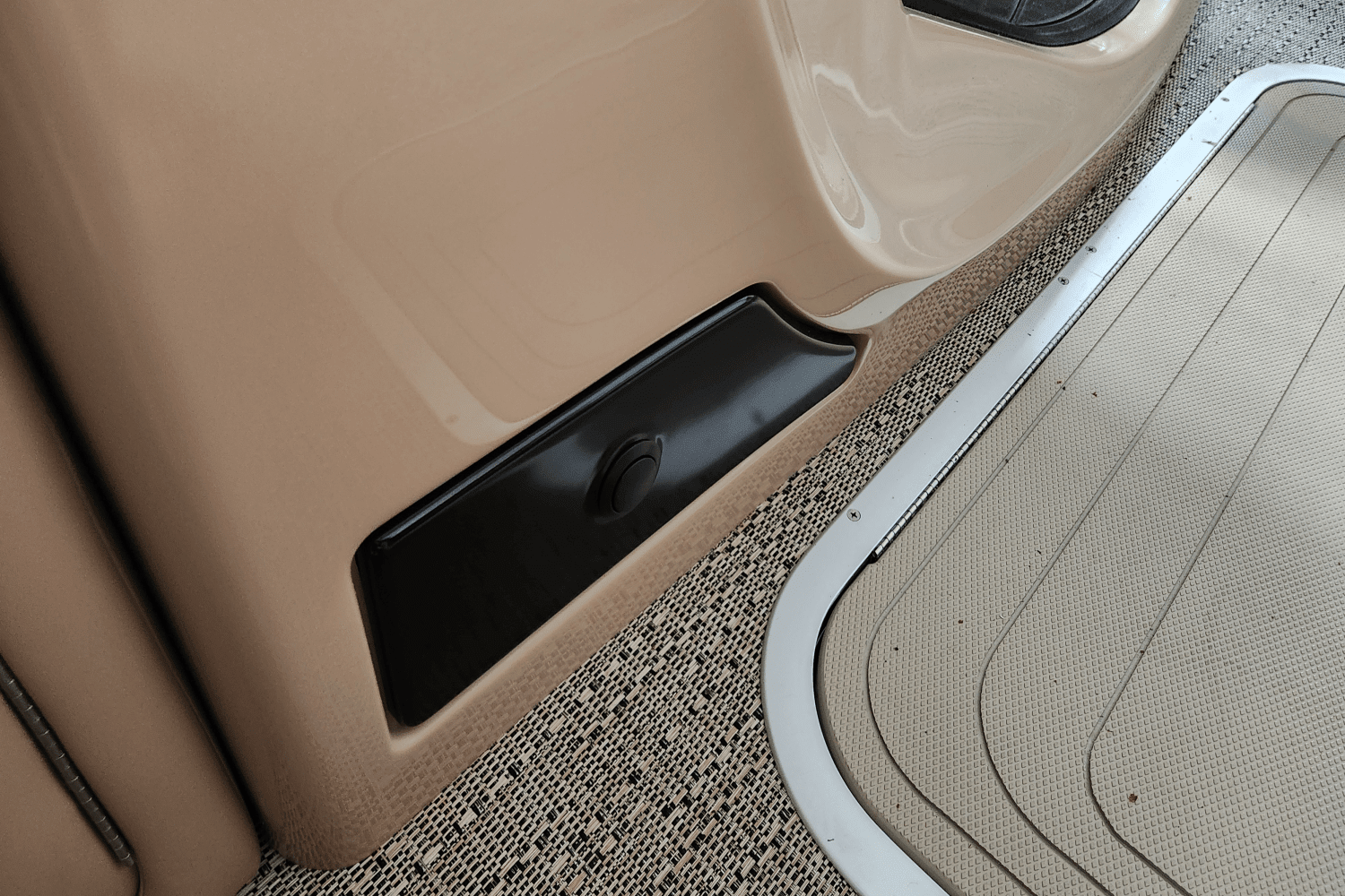 2025 Barletta
                                                             Lusso Image Thumbnail #27