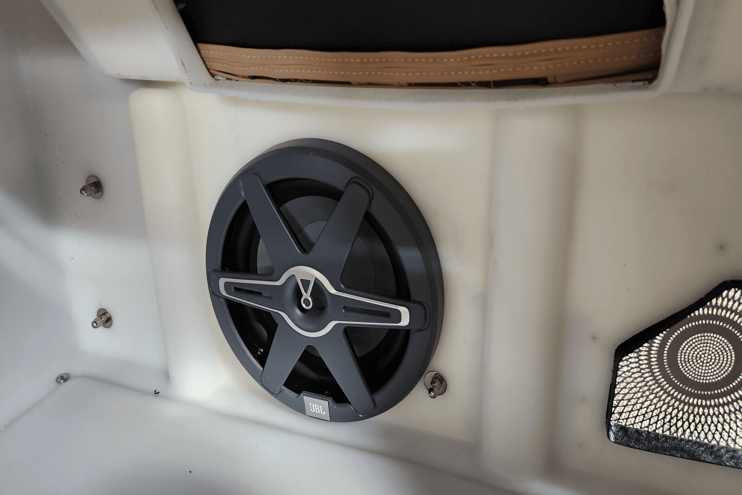 2025 Barletta
                                                             Lusso Image Thumbnail #19