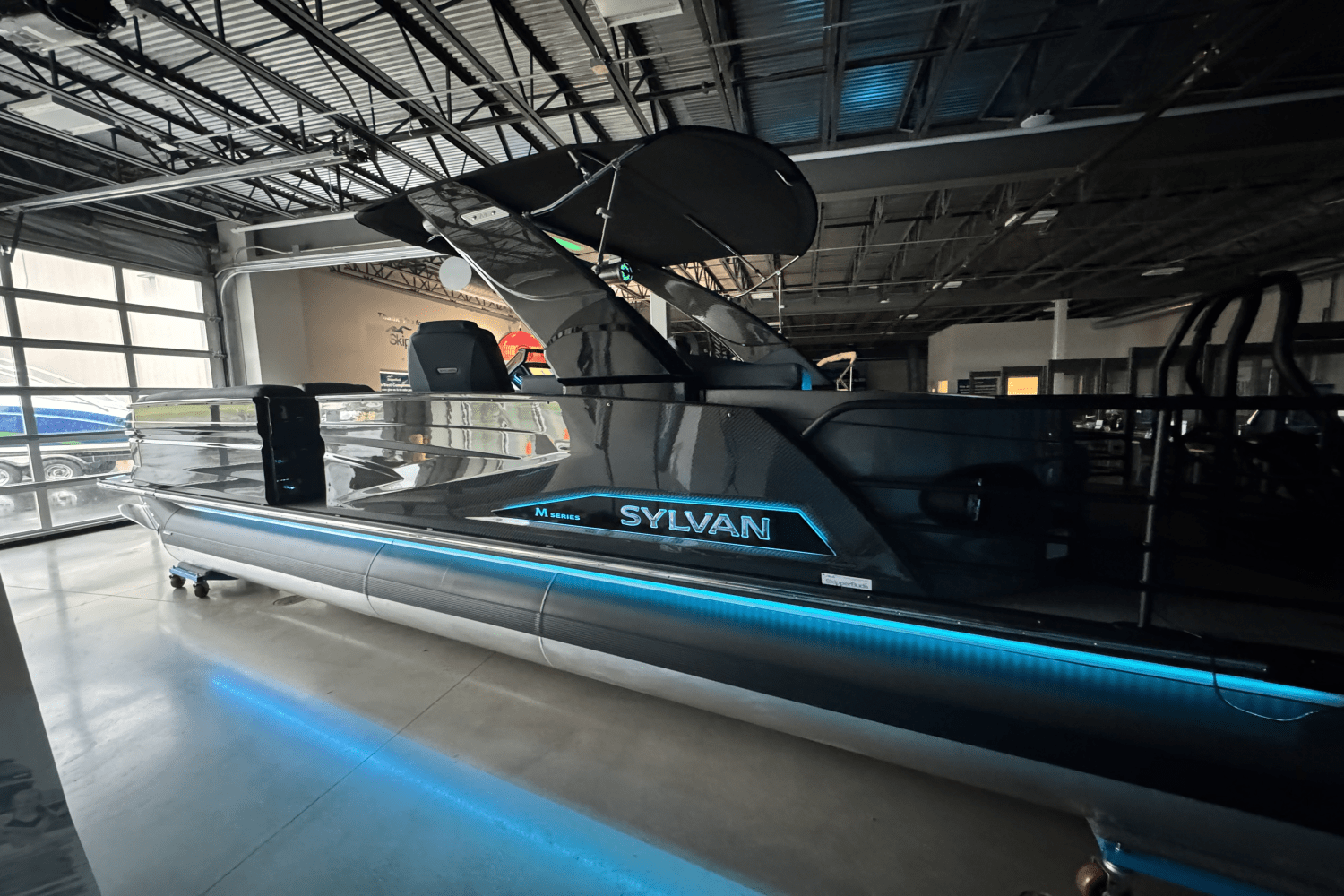 2025 Sylvan M5 Image Thumbnail #4