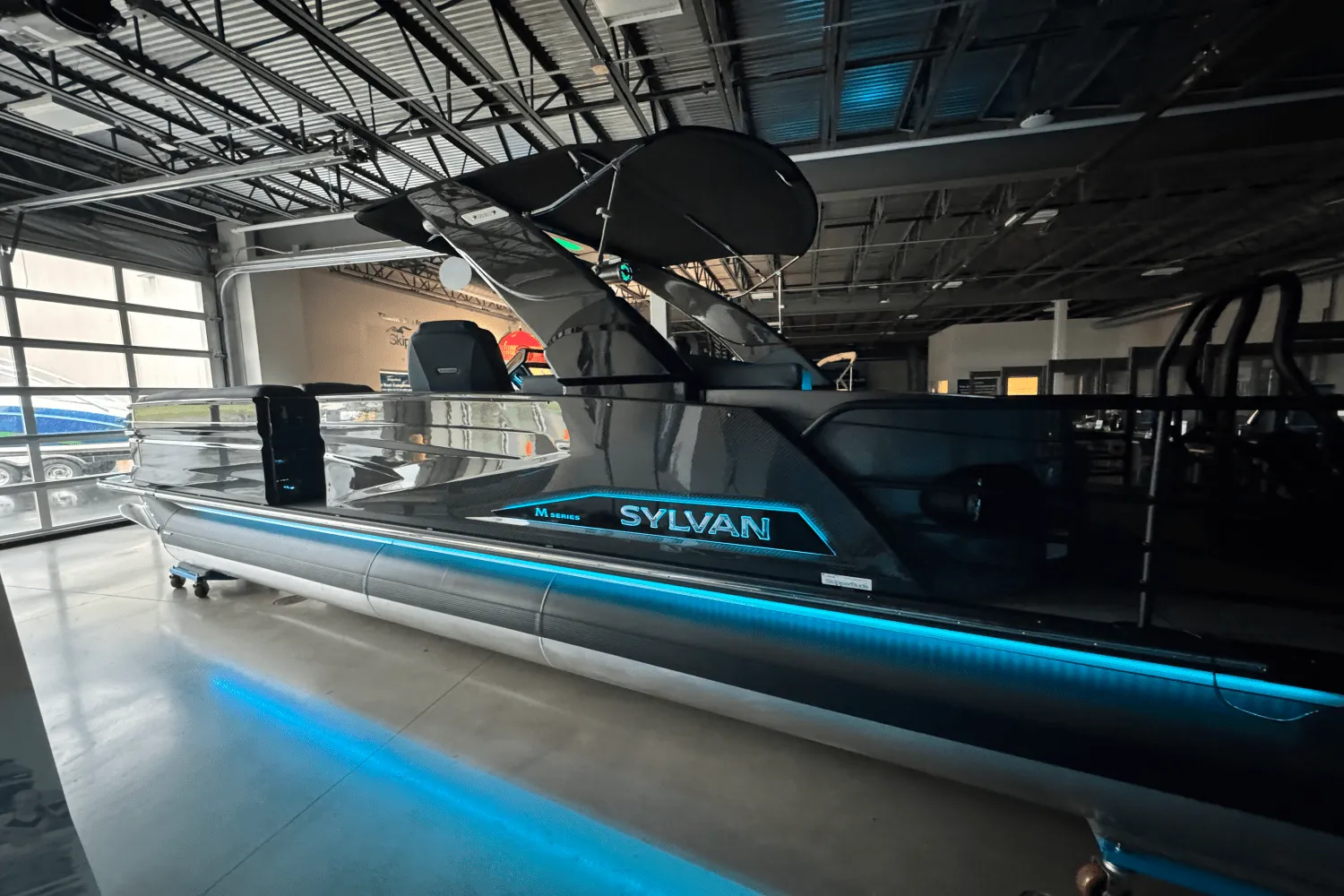 2025 Sylvan M5 Image Thumbnail #4
