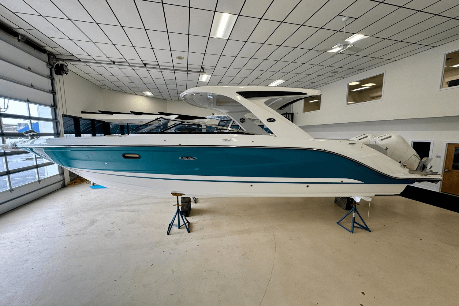 2025 Sea Ray SLX 310 Outboard Image Thumbnail #0