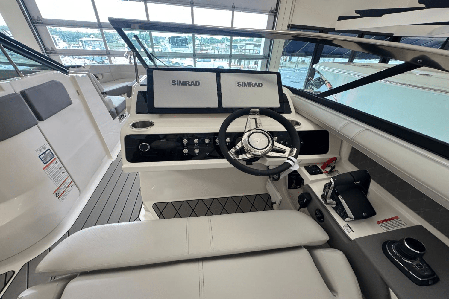 2025 Sea Ray SLX 310 Outboard Image Thumbnail #30