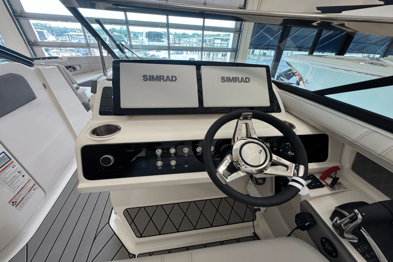 2025 Sea Ray SLX 310 Outboard Image Thumbnail #31