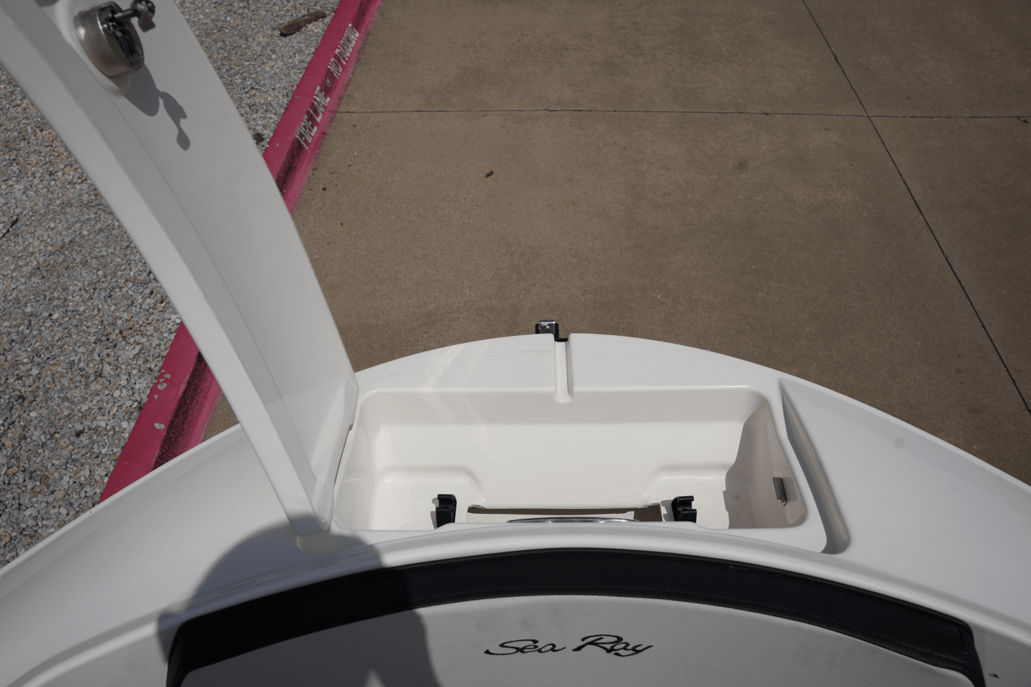 2025 Sea Ray SPX 210 Image Thumbnail #19
