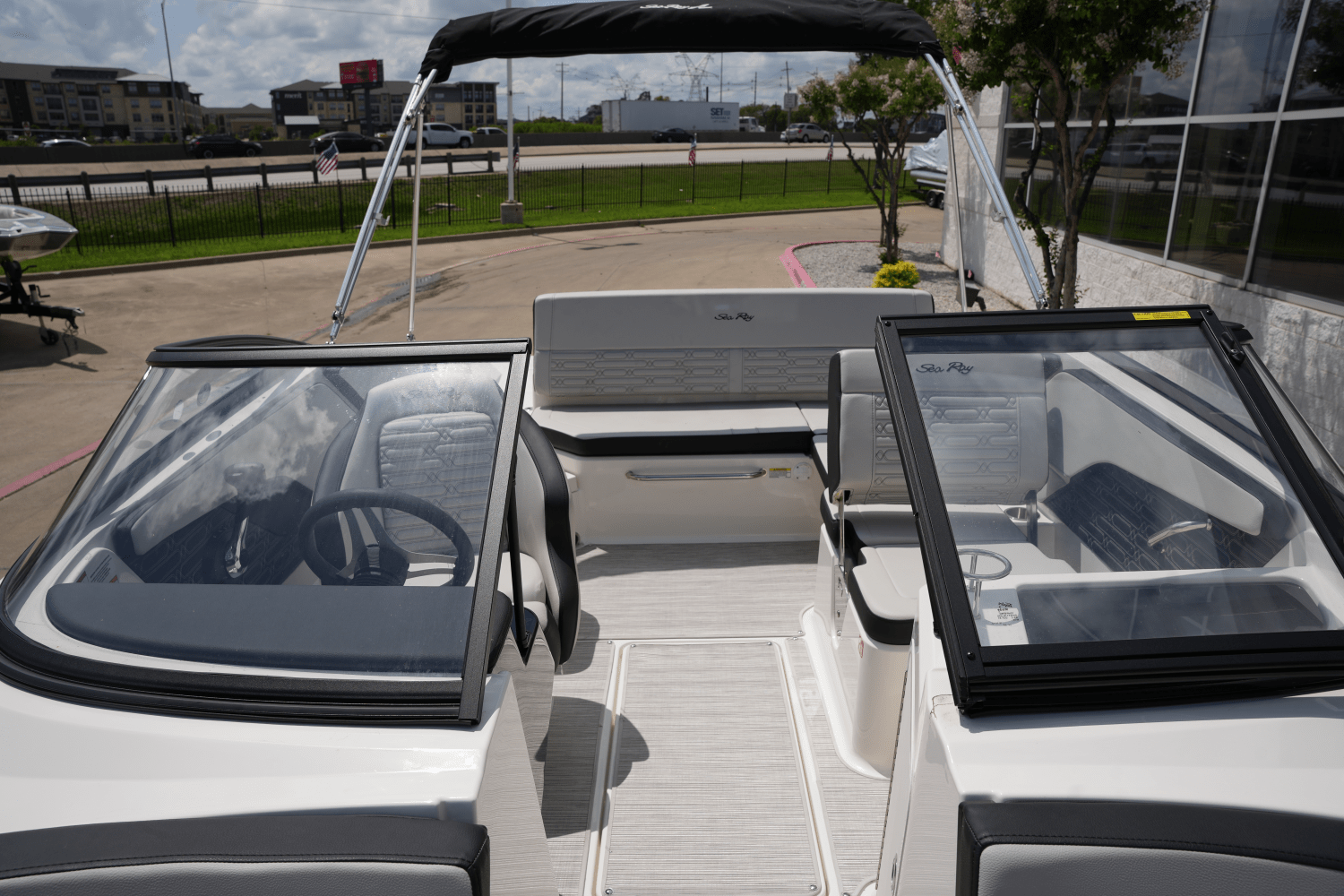 2025 Sea Ray SPX 210 Image Thumbnail #20