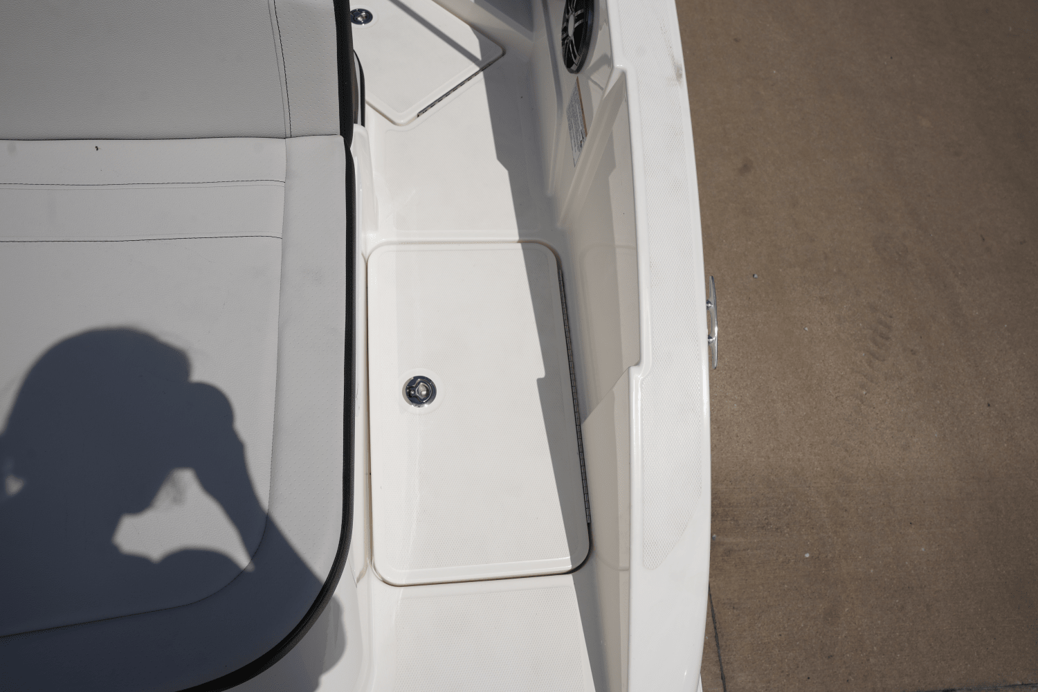 2025 Sea Ray SPX 210 Image Thumbnail #6