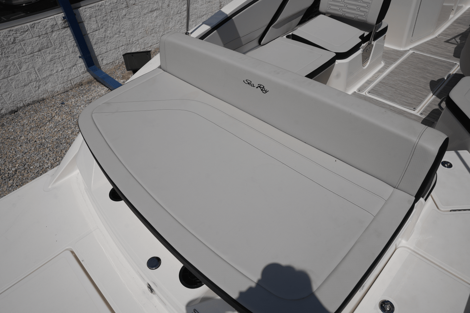 2025 Sea Ray SPX 210 Image Thumbnail #5