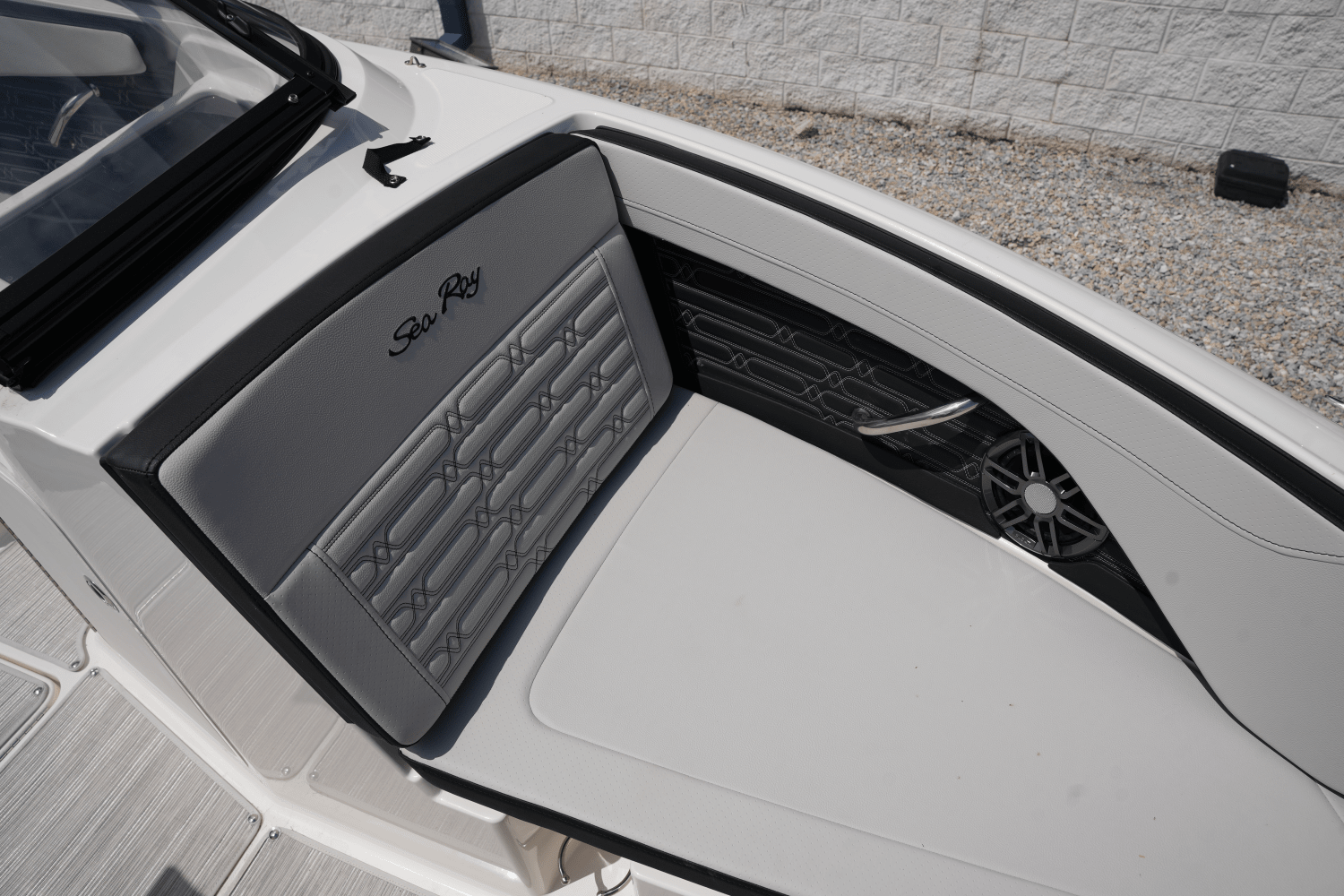 2025 Sea Ray SPX 210 Image Thumbnail #18