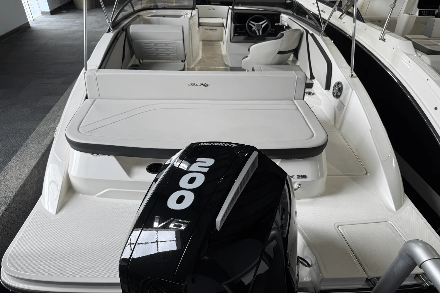 2025 Sea Ray SPX 210 Outboard Image Thumbnail #11