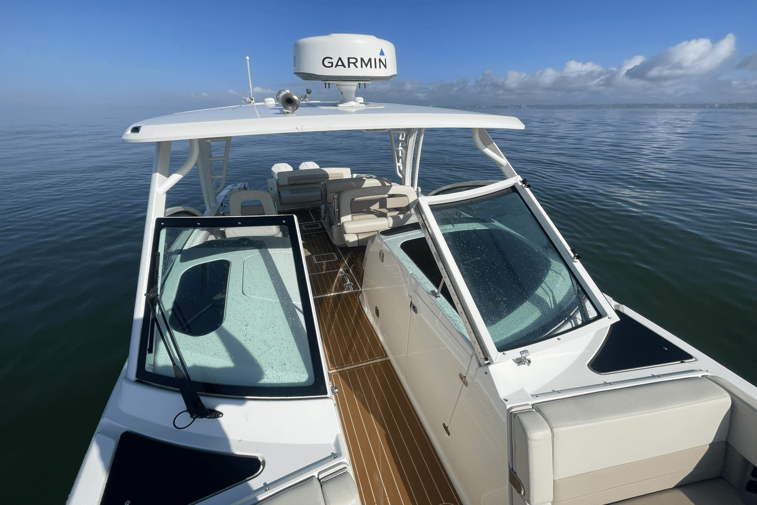 2022 Boston Whaler 320 VANTAGE Image Thumbnail #10