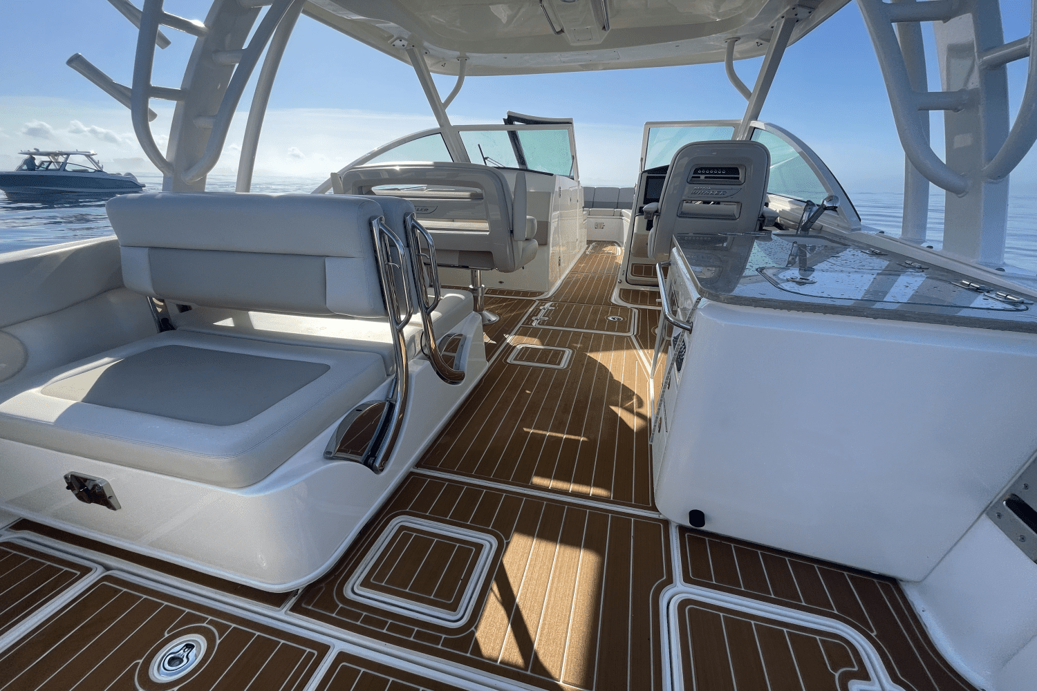 2022 Boston Whaler 320 VANTAGE Image Thumbnail #18