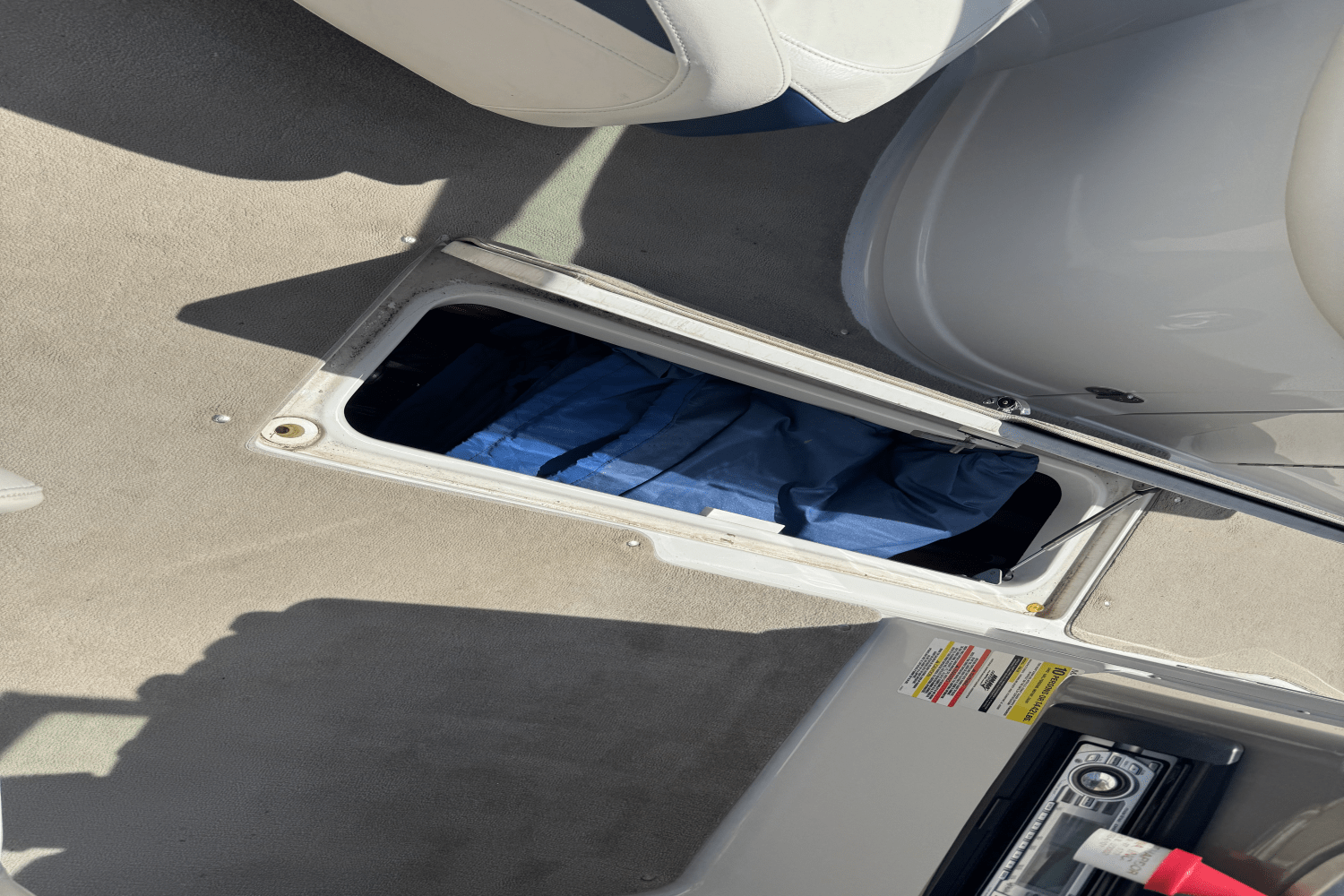 2009 Crownline
                                                             220EX Image Thumbnail #18