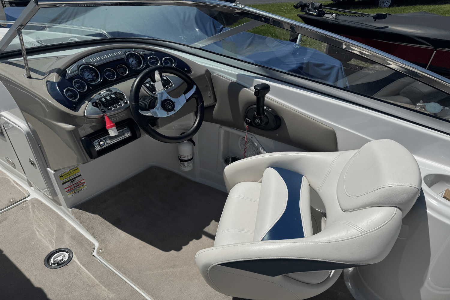 2009 Crownline
                                                             220EX Image Thumbnail #13