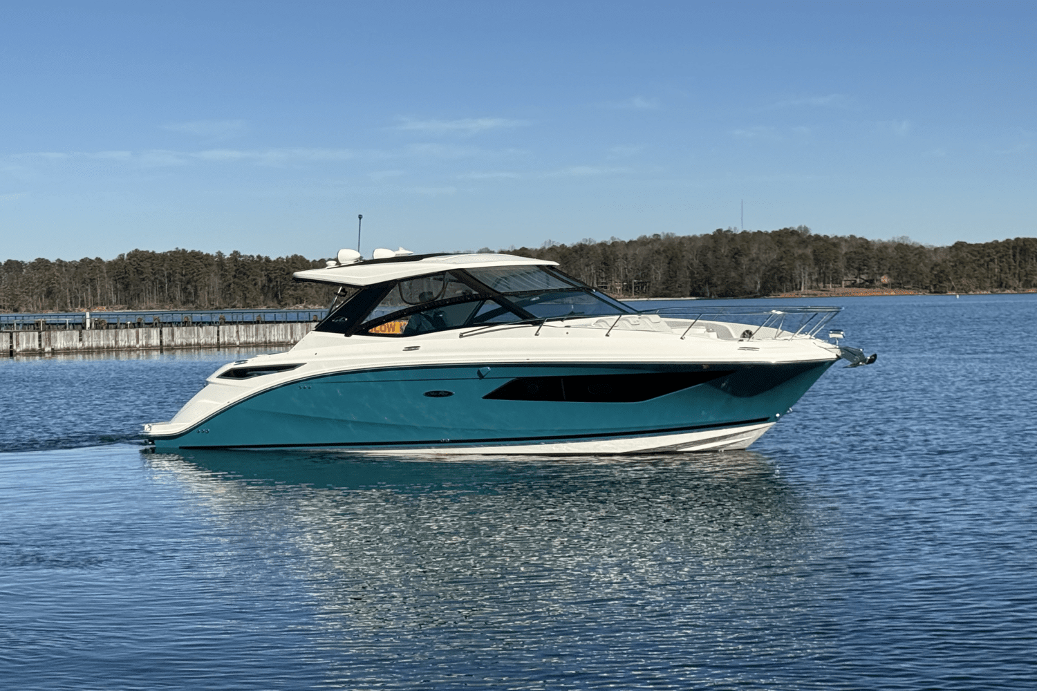 2021 Sea Ray 320 SUNDANCER Image Thumbnail #17