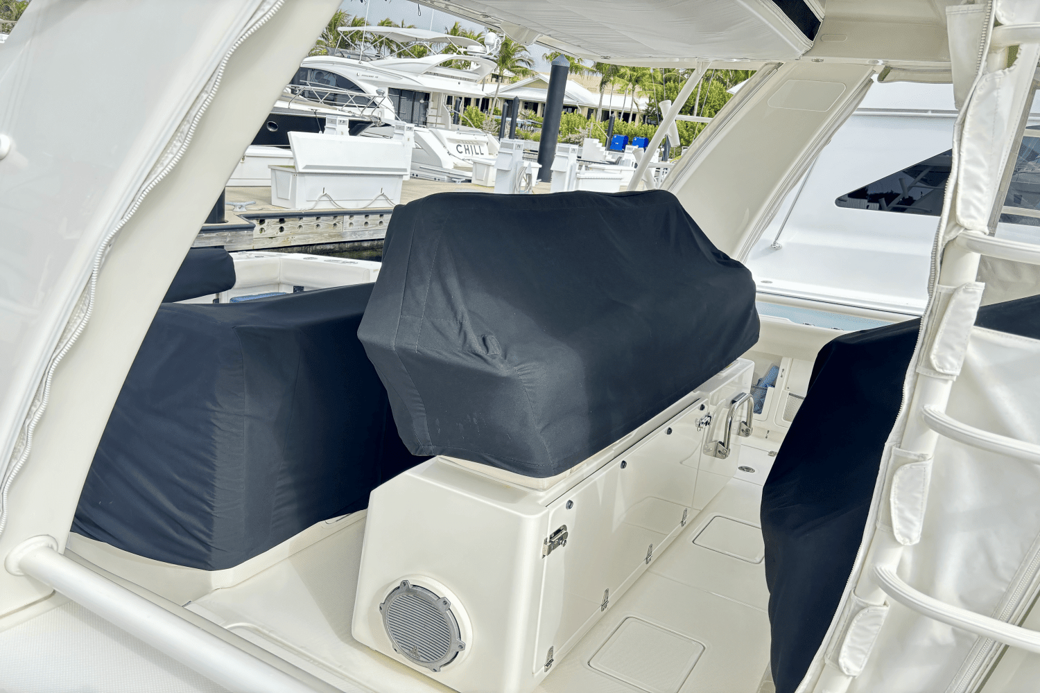 2018 Boston Whaler 420 OUTRAGE Image Thumbnail #20