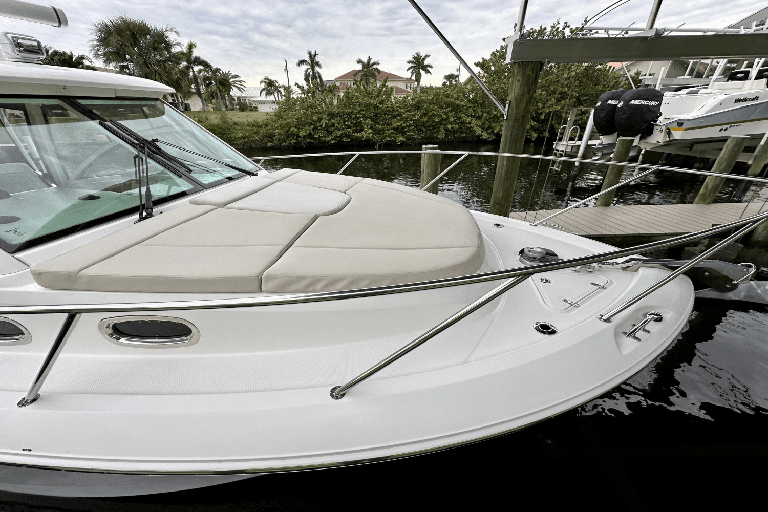 2018 Boston Whaler 315 CONQUEST Image Thumbnail #13