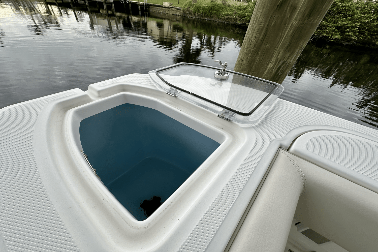 2018 Boston Whaler 315 CONQUEST Image Thumbnail #23