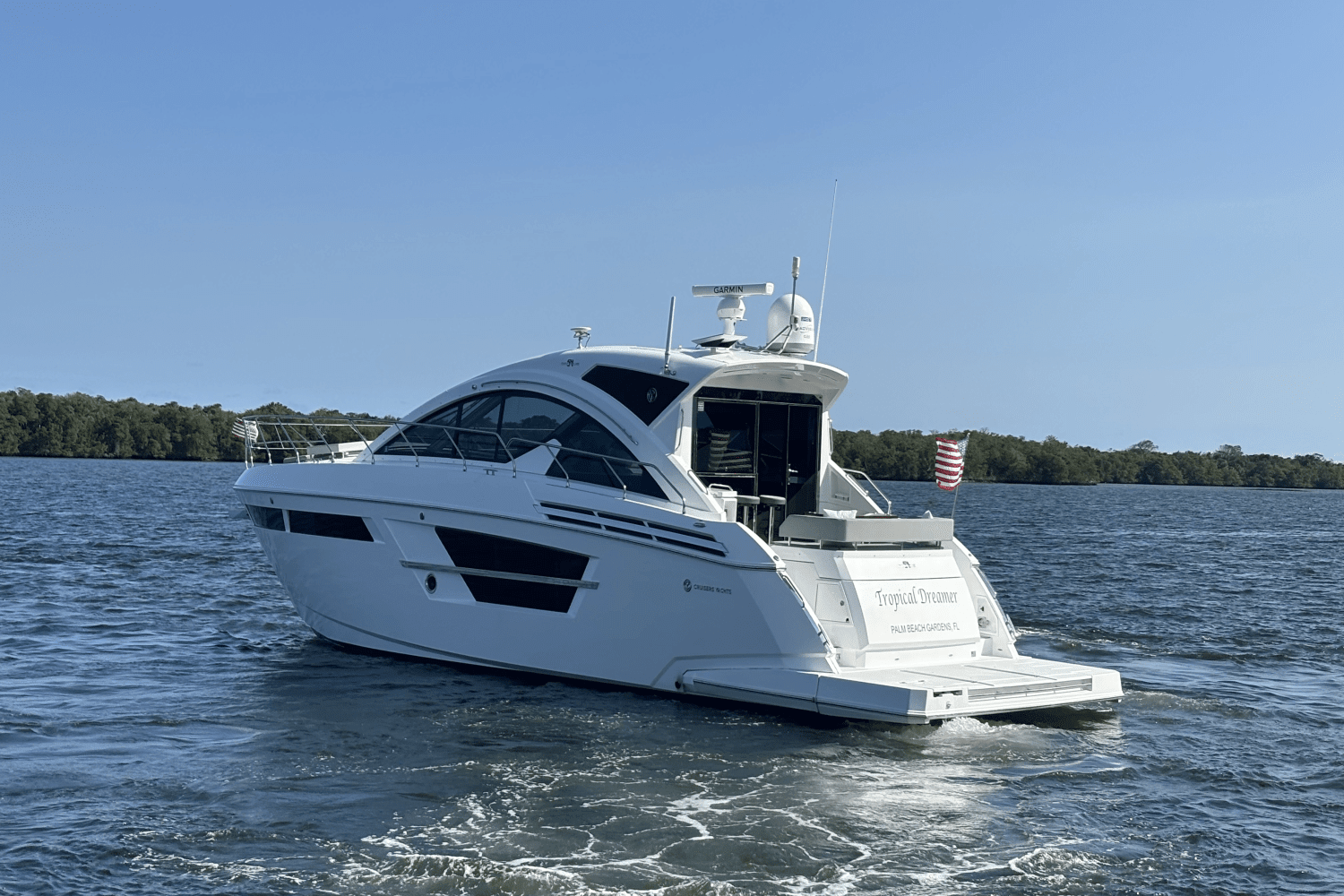 2022 Cruisers Yachts 54 CANTIUS Image Thumbnail #4