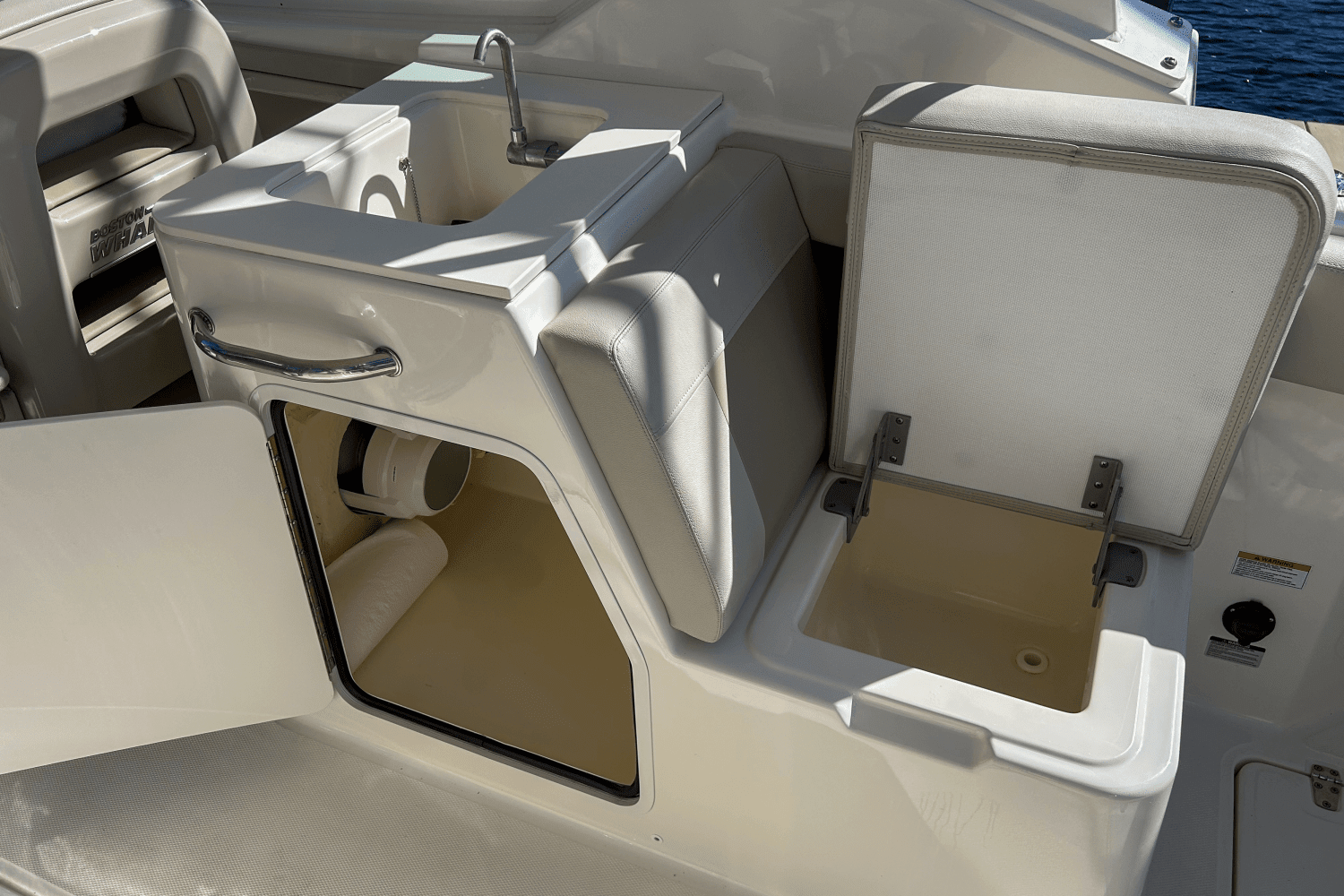 2022 Boston Whaler 280 VANTAGE Image Thumbnail #21