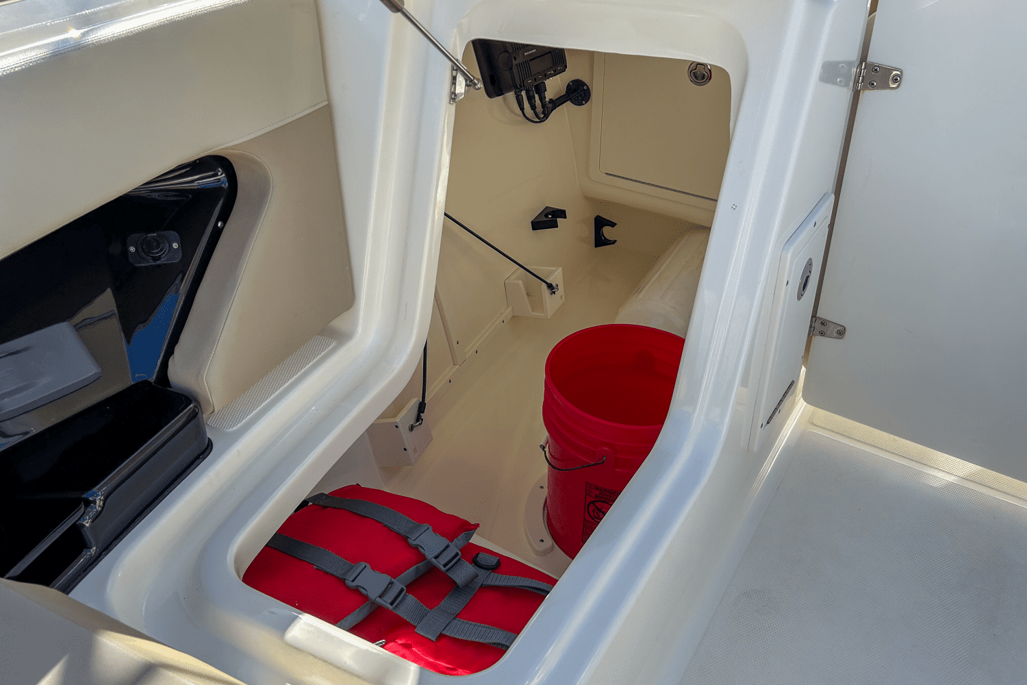 2022 Boston Whaler 280 VANTAGE Image Thumbnail #32