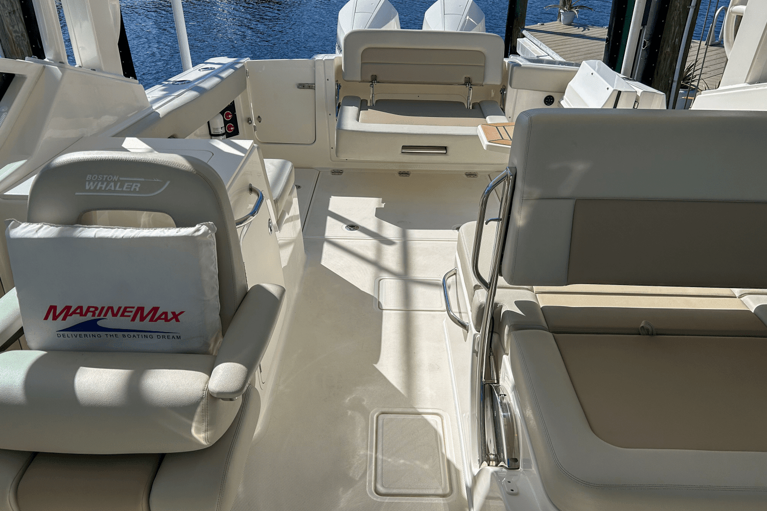 2022 Boston Whaler 280 VANTAGE Image Thumbnail #25
