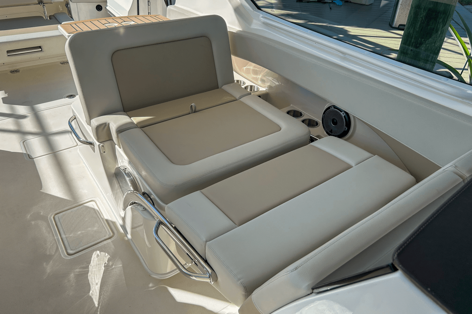 2022 Boston Whaler 280 VANTAGE Image Thumbnail #24