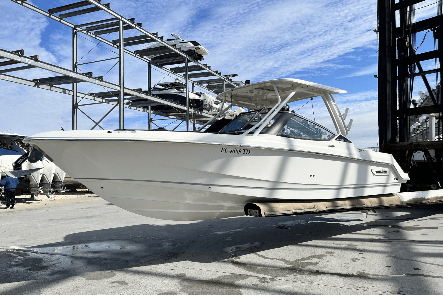 2022 Boston Whaler 24 VANTAGE Image Thumbnail #2