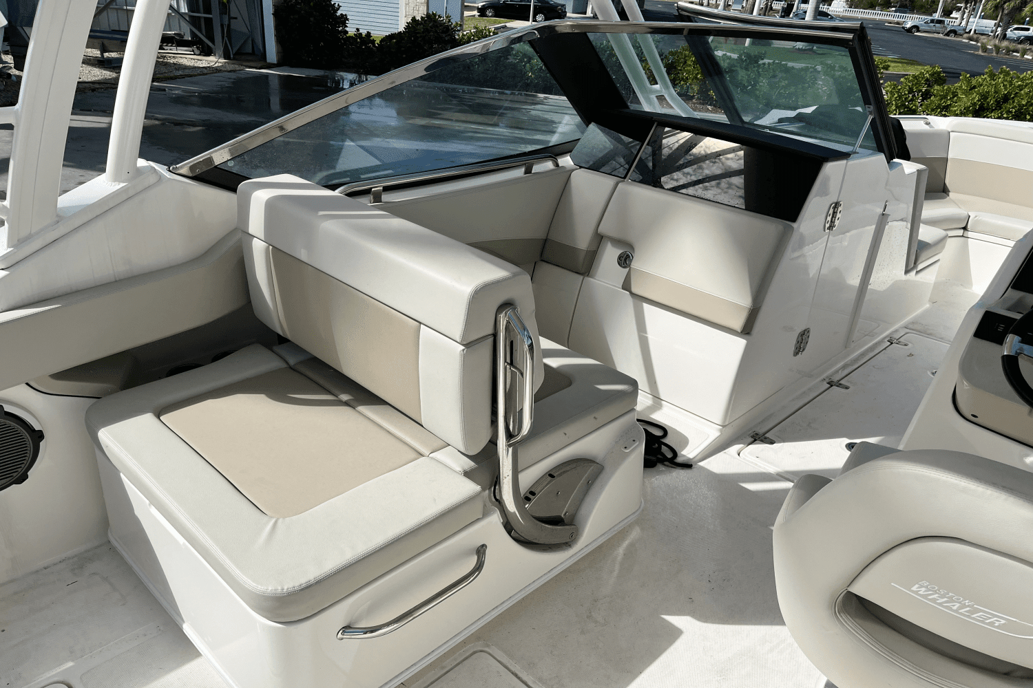 2022 Boston Whaler 24 VANTAGE Image Thumbnail #7