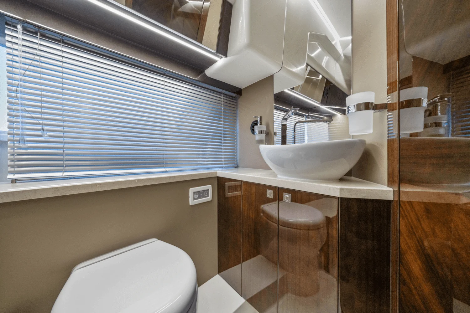 2021 Galeon 400 FLY Image Thumbnail #34