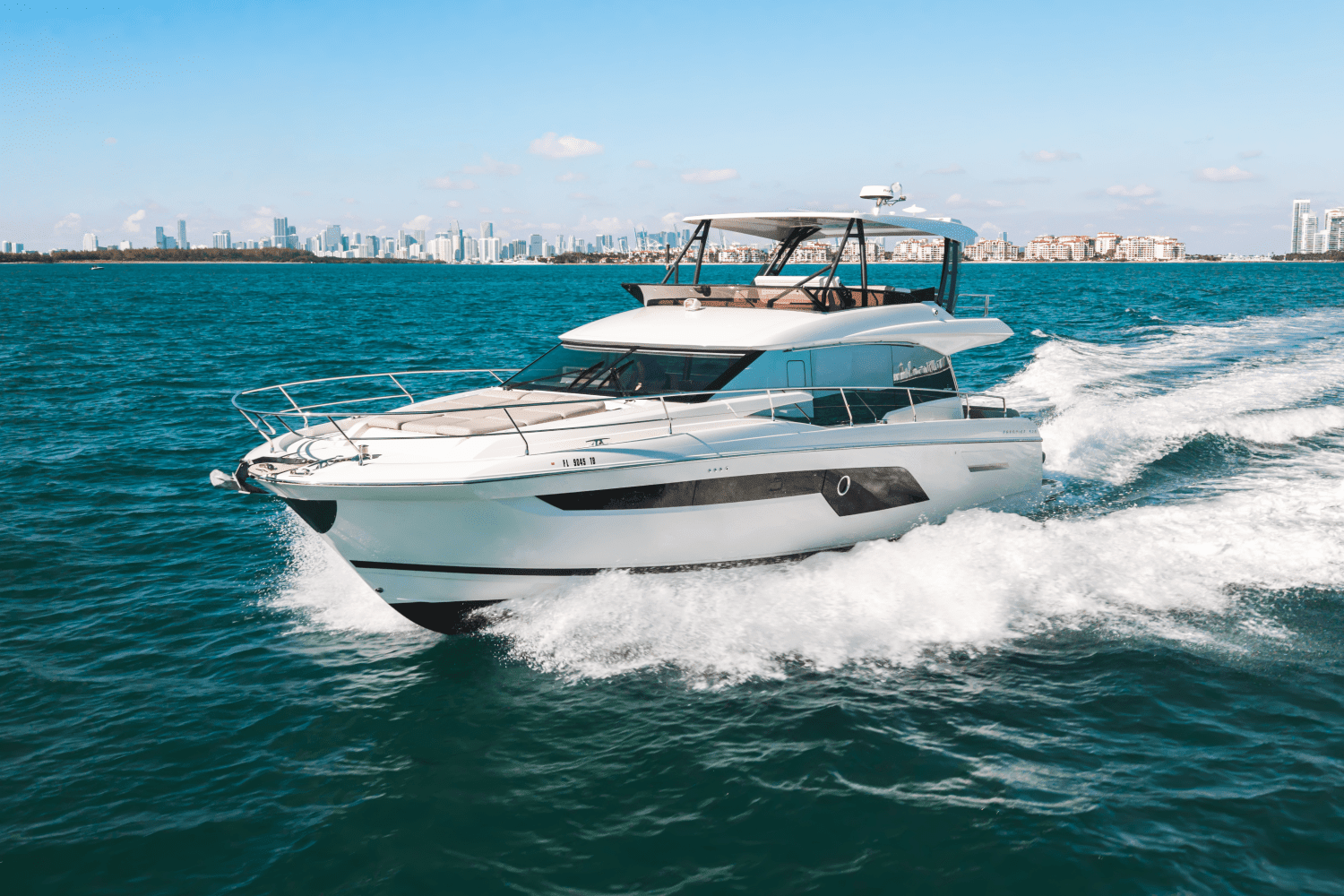 2020 Prestige 520 FLYBRIDGE Image Thumbnail #4