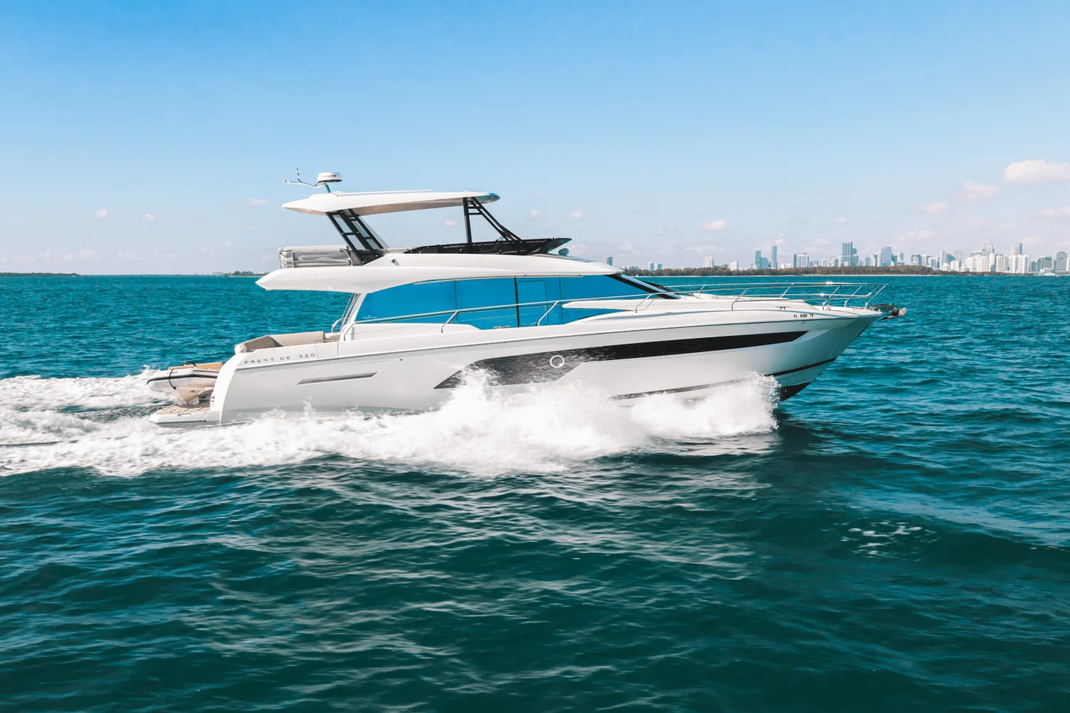 2020 Prestige 520 FLYBRIDGE Image Thumbnail #1