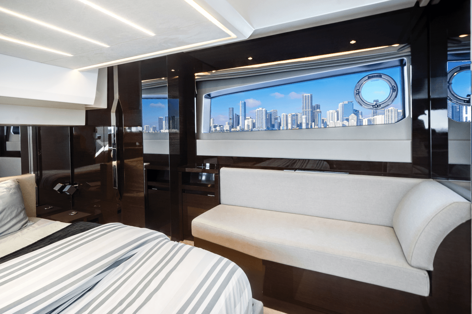 2020 Prestige 520 FLYBRIDGE Image Thumbnail #44