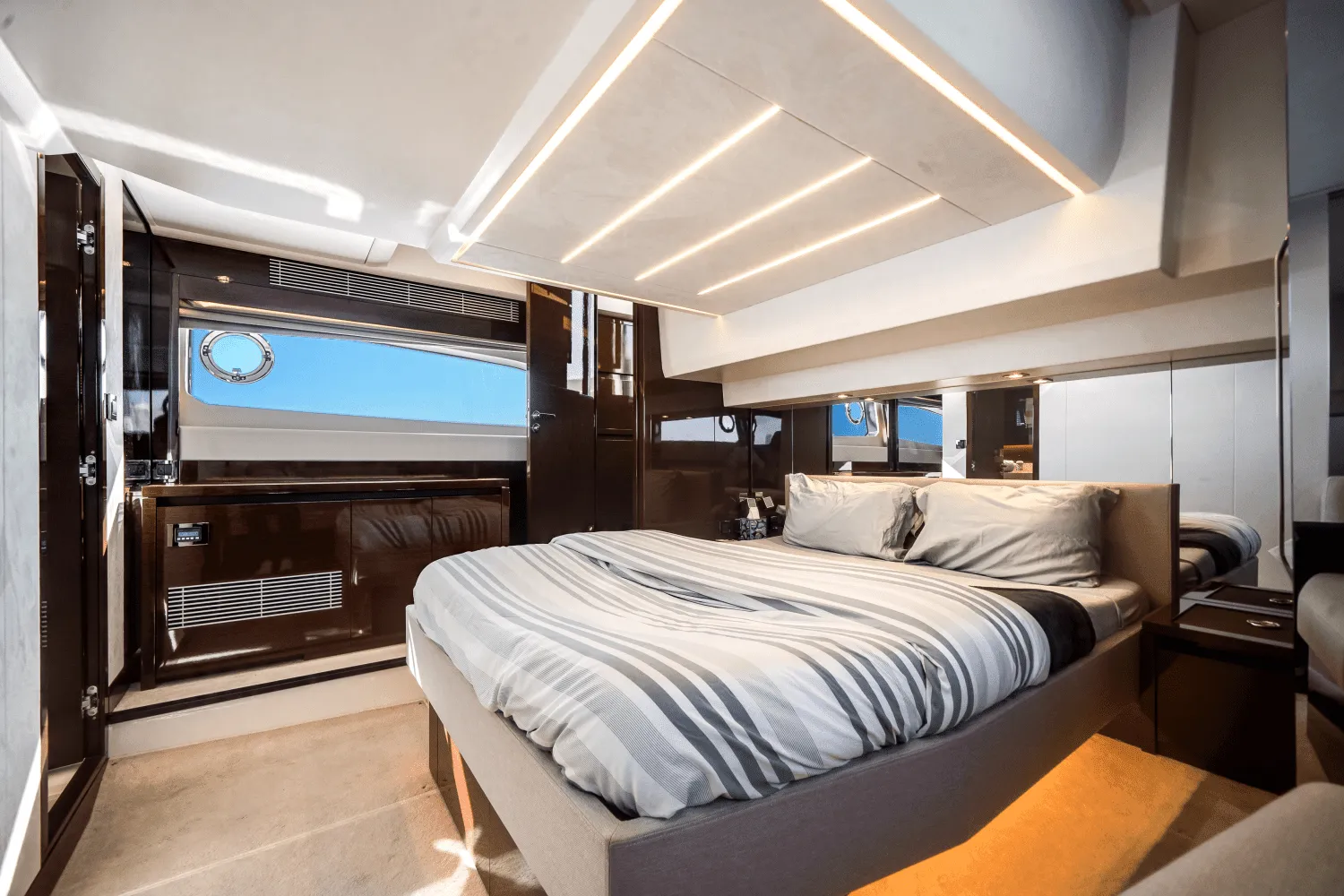 2020 Prestige 520 FLYBRIDGE Image Thumbnail #42