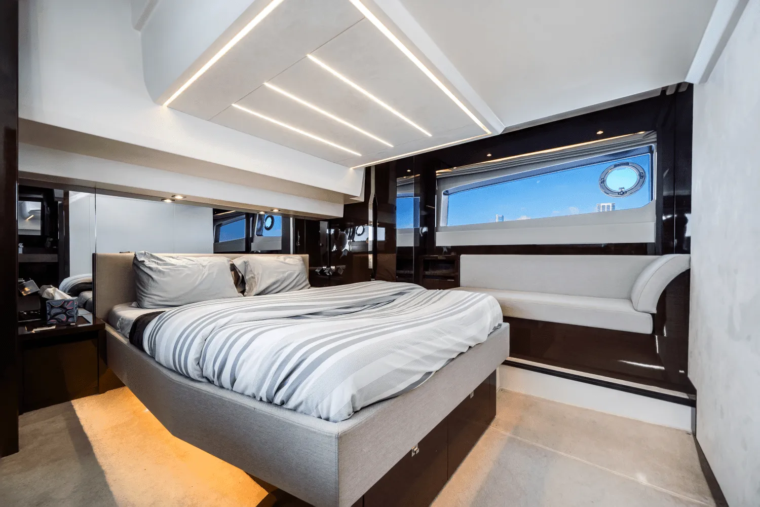 2020 Prestige 520 FLYBRIDGE Image Thumbnail #41