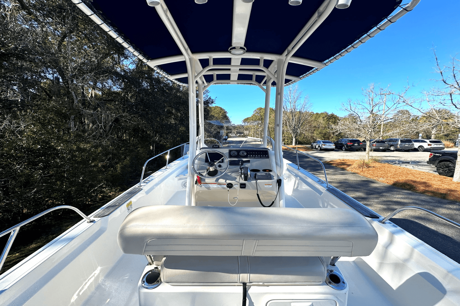 2018 Boston Whaler 210 MONTAUK Image Thumbnail #4