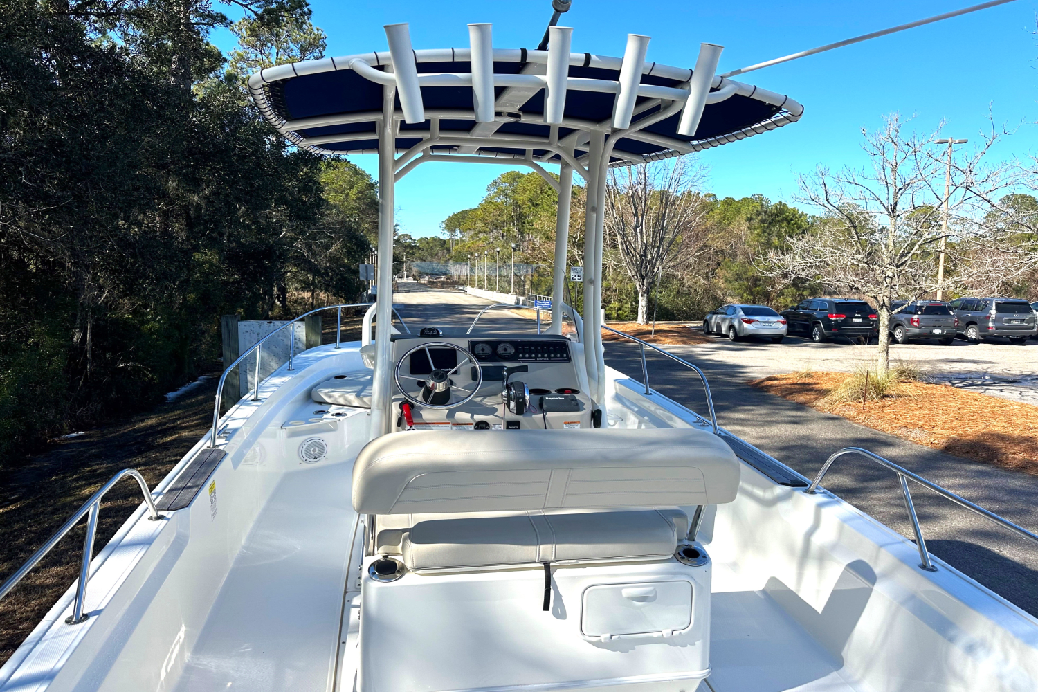 2018 Boston Whaler 210 MONTAUK Image Thumbnail #2