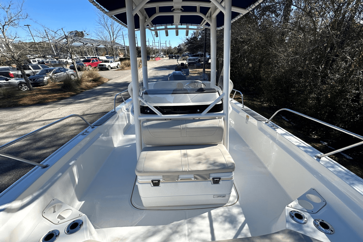 2018 Boston Whaler 210 MONTAUK Image Thumbnail #12