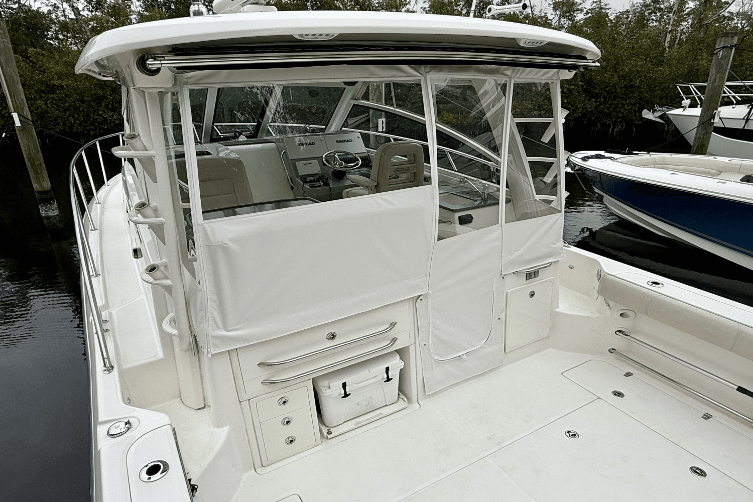 2015 Boston Whaler 345 CONQUEST Image Thumbnail #22