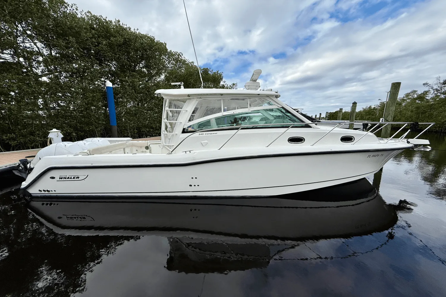 2015 Boston Whaler 345 CONQUEST Image Thumbnail #0