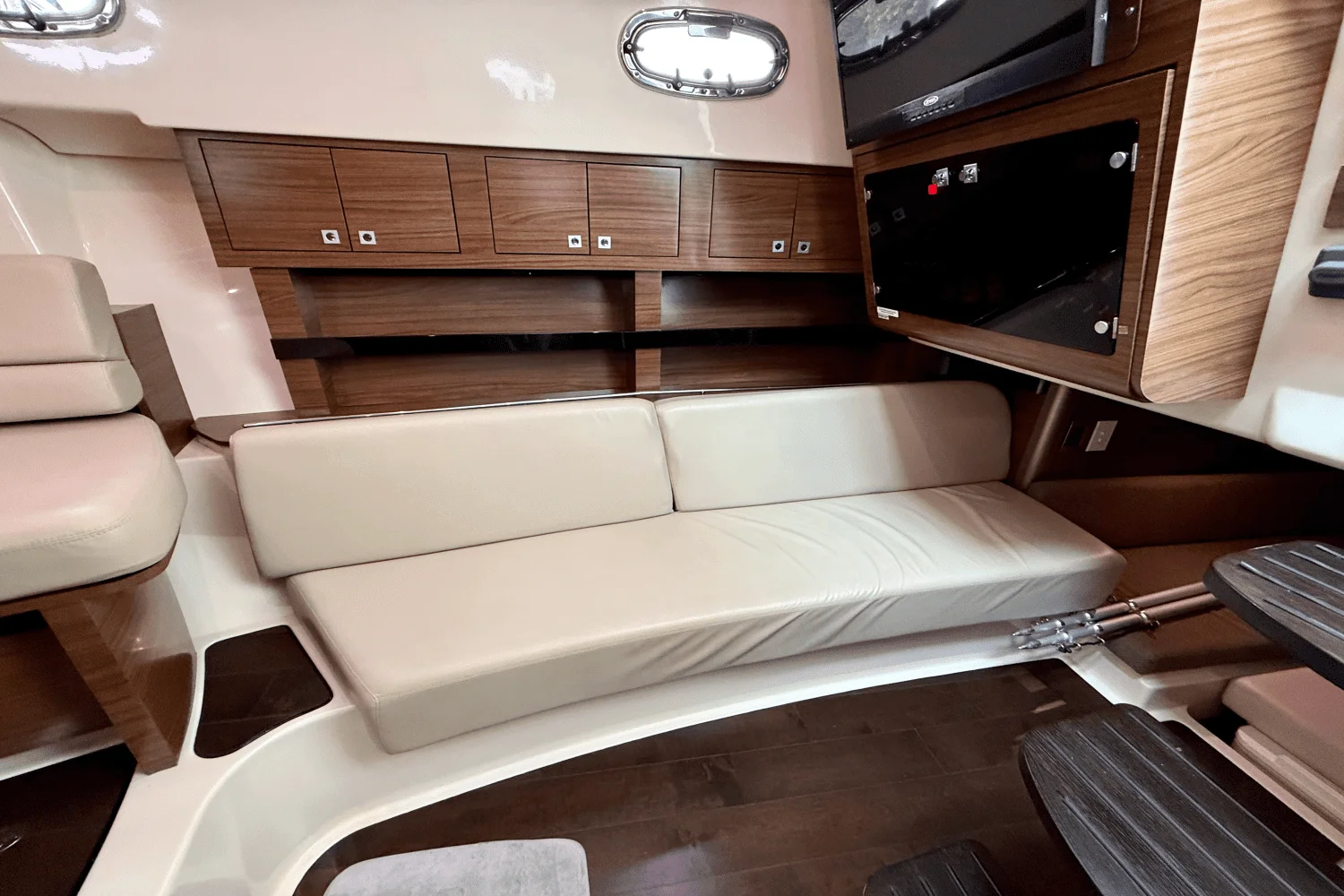 2015 Boston Whaler 345 CONQUEST Image Thumbnail #43