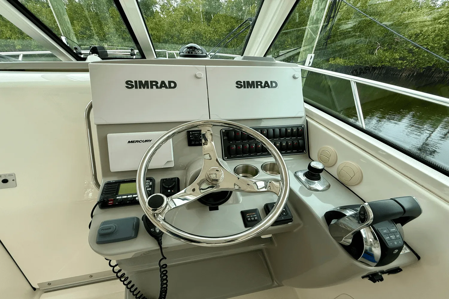 2015 Boston Whaler 345 CONQUEST Image Thumbnail #29