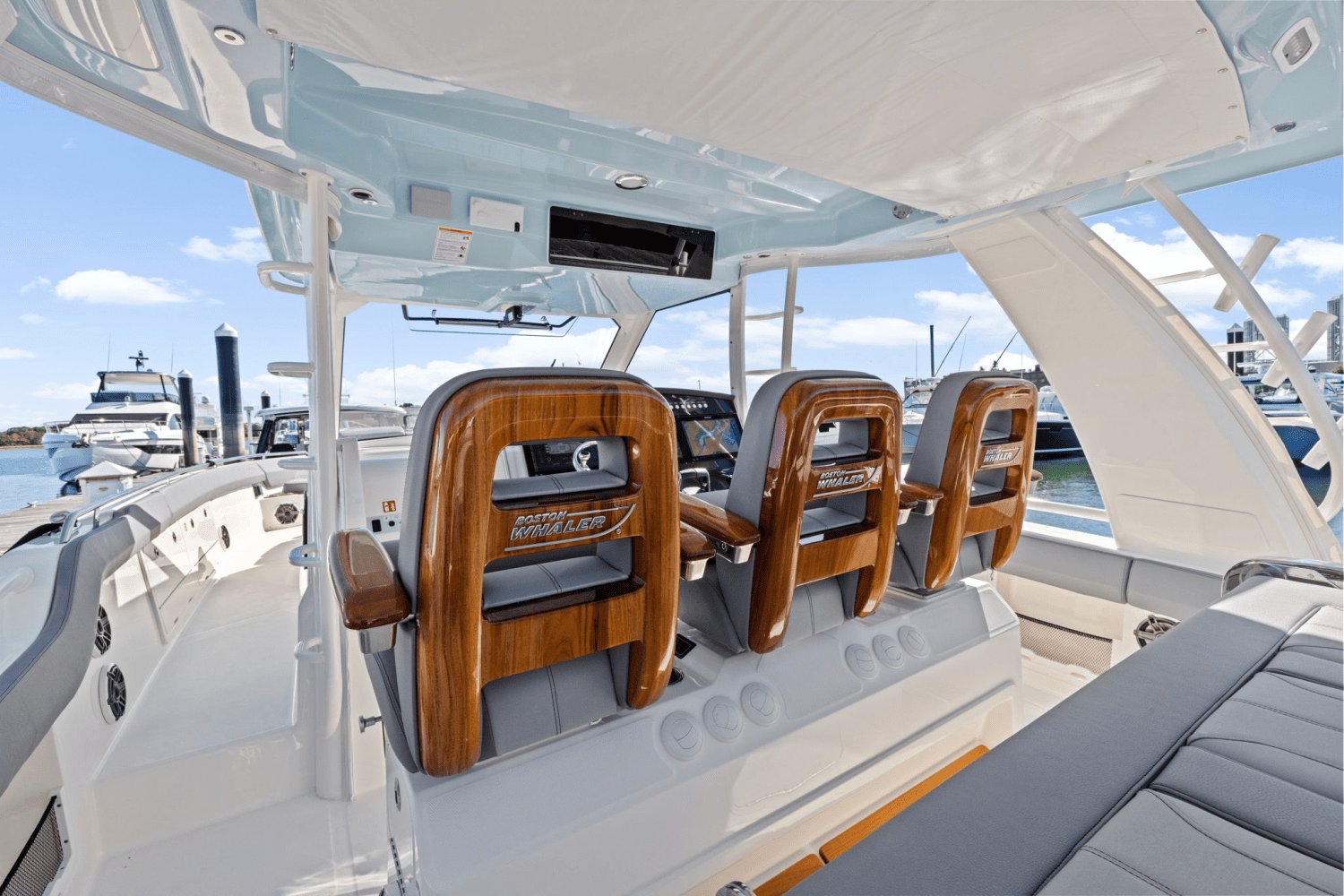 2026 Boston Whaler 420 Outrage Image Thumbnail #19
