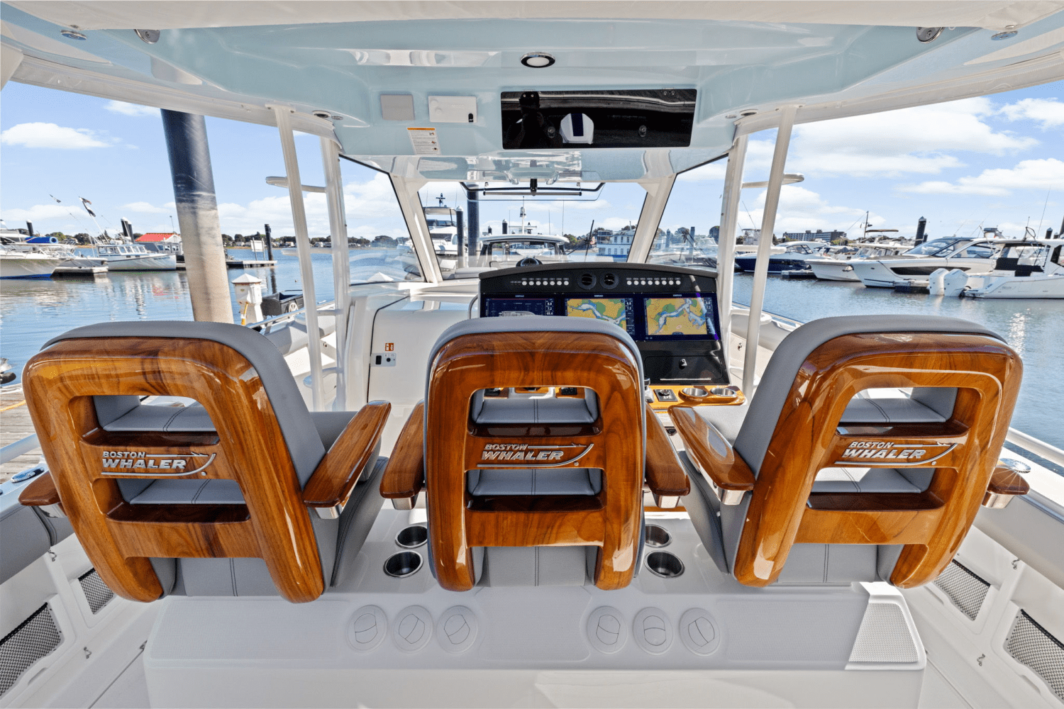 2026 Boston Whaler 420 Outrage Image Thumbnail #24