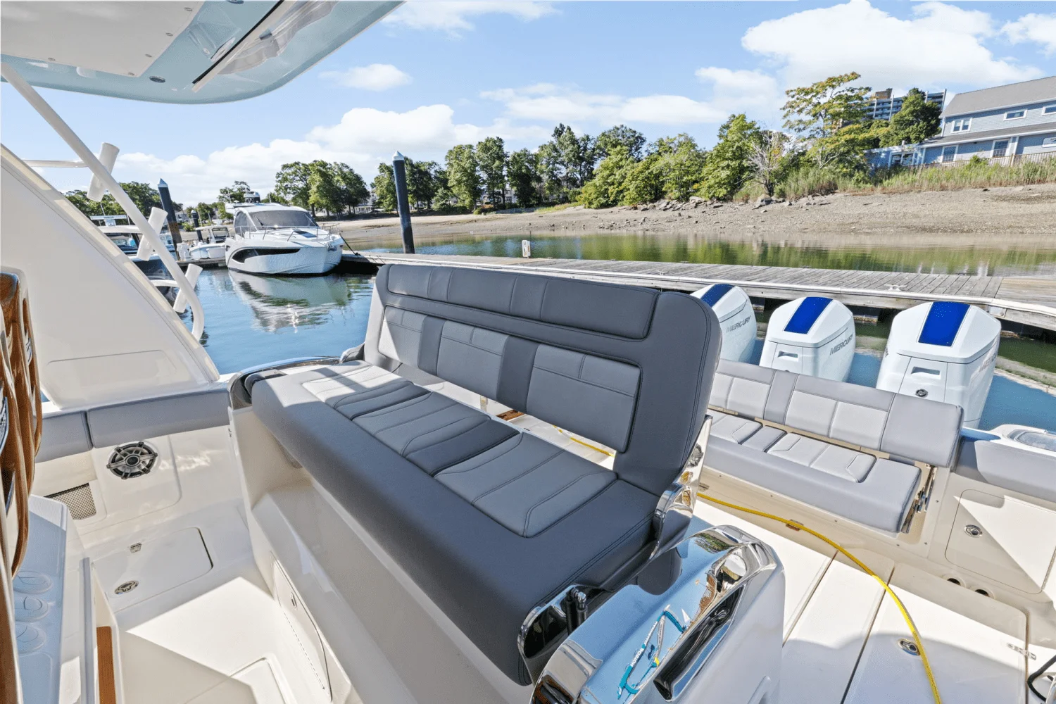 2026 Boston Whaler 420 Outrage Image Thumbnail #20